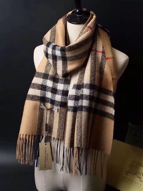 cachecol burberry replica|burberry scarf black.